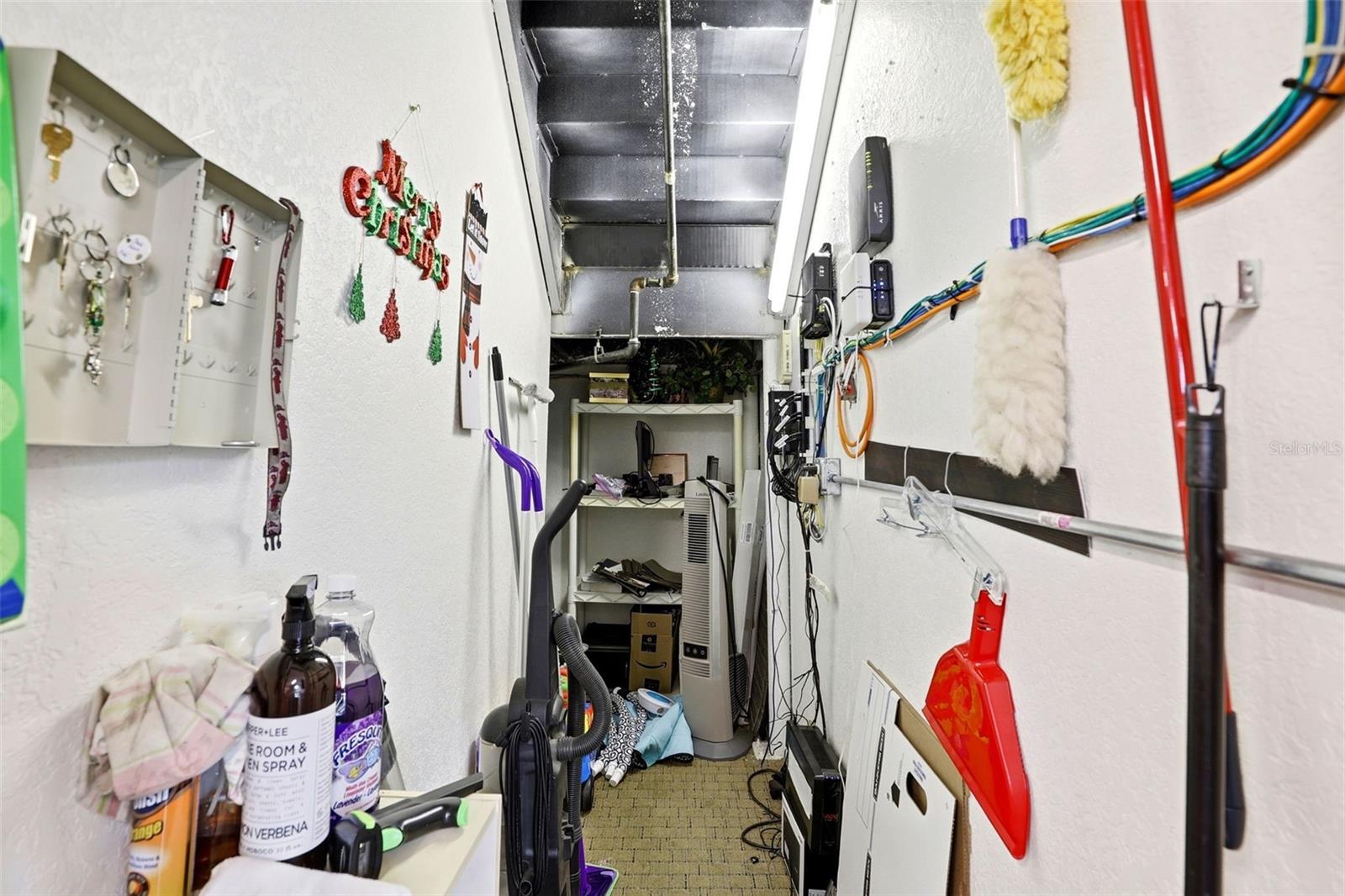 Image 18 of 49 For 6881 Kingspointe Parkway 3