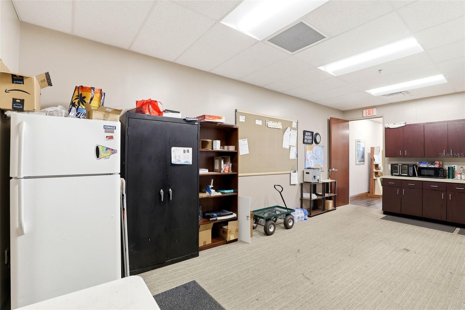 Image 20 of 49 For 6881 Kingspointe Parkway 3