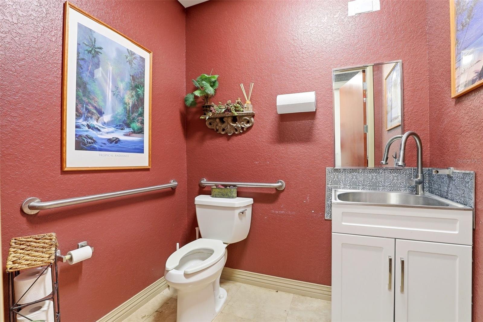 Image 22 of 49 For 6881 Kingspointe Parkway 3