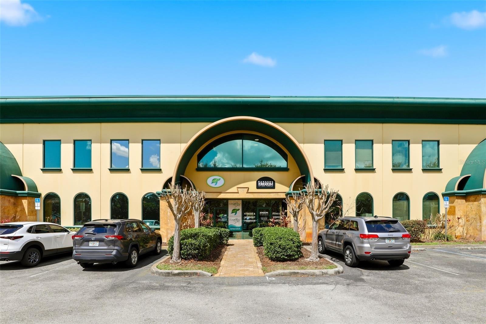 Image 6 of 49 For 6881 Kingspointe Parkway 3