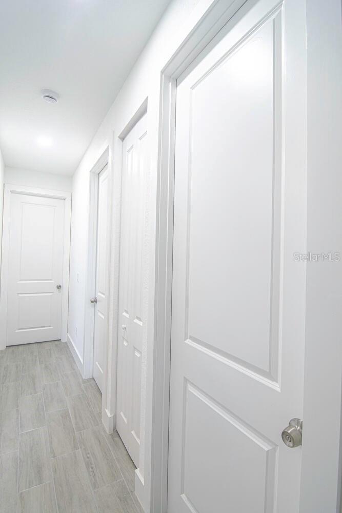 Image 12 of 25 For 15633 Lakeland Circle