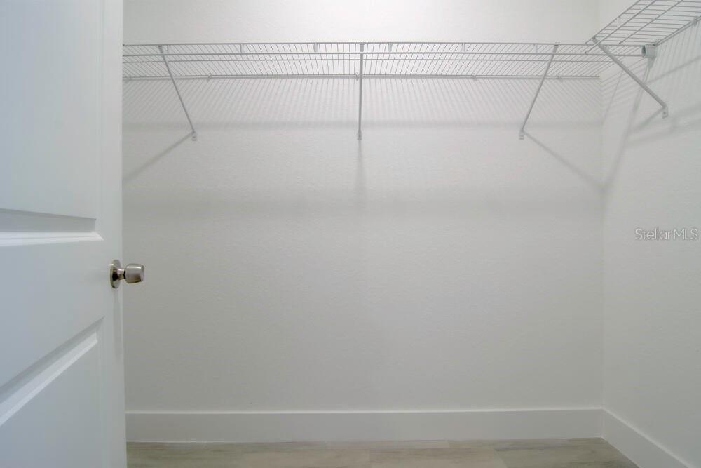 Image 14 of 25 For 15633 Lakeland Circle