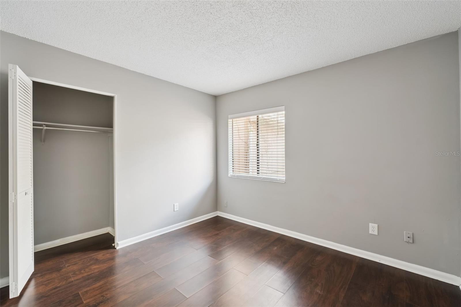 Image 14 of 24 For 712 Linden Drive