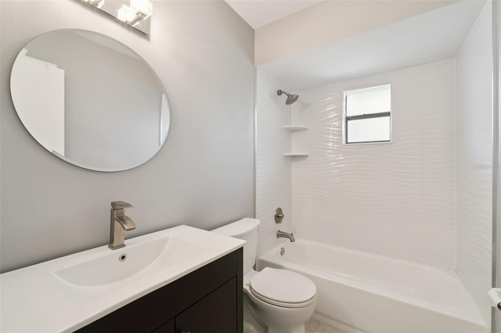 Image 15 of 24 For 712 Linden Drive