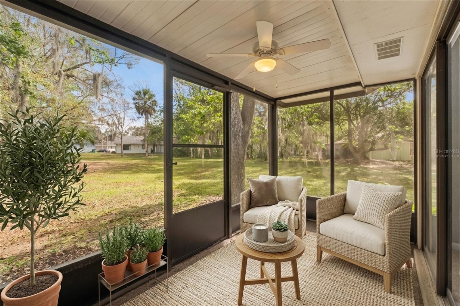 Image 19 of 24 For 712 Linden Drive