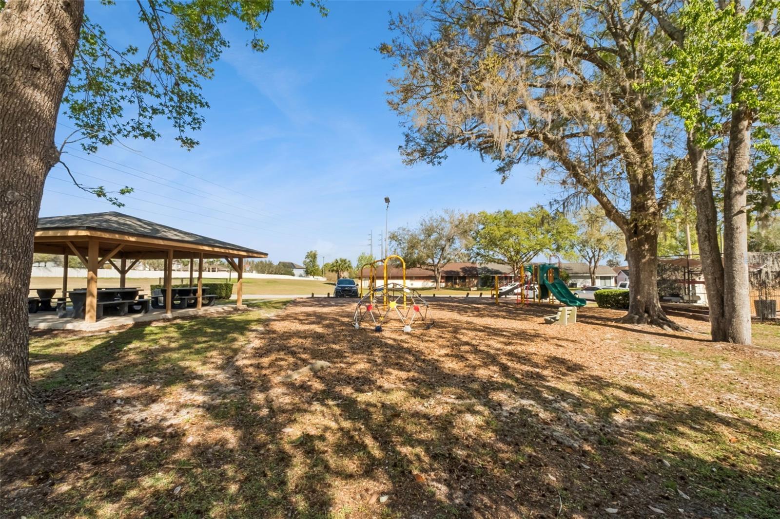 Image 23 of 24 For 712 Linden Drive