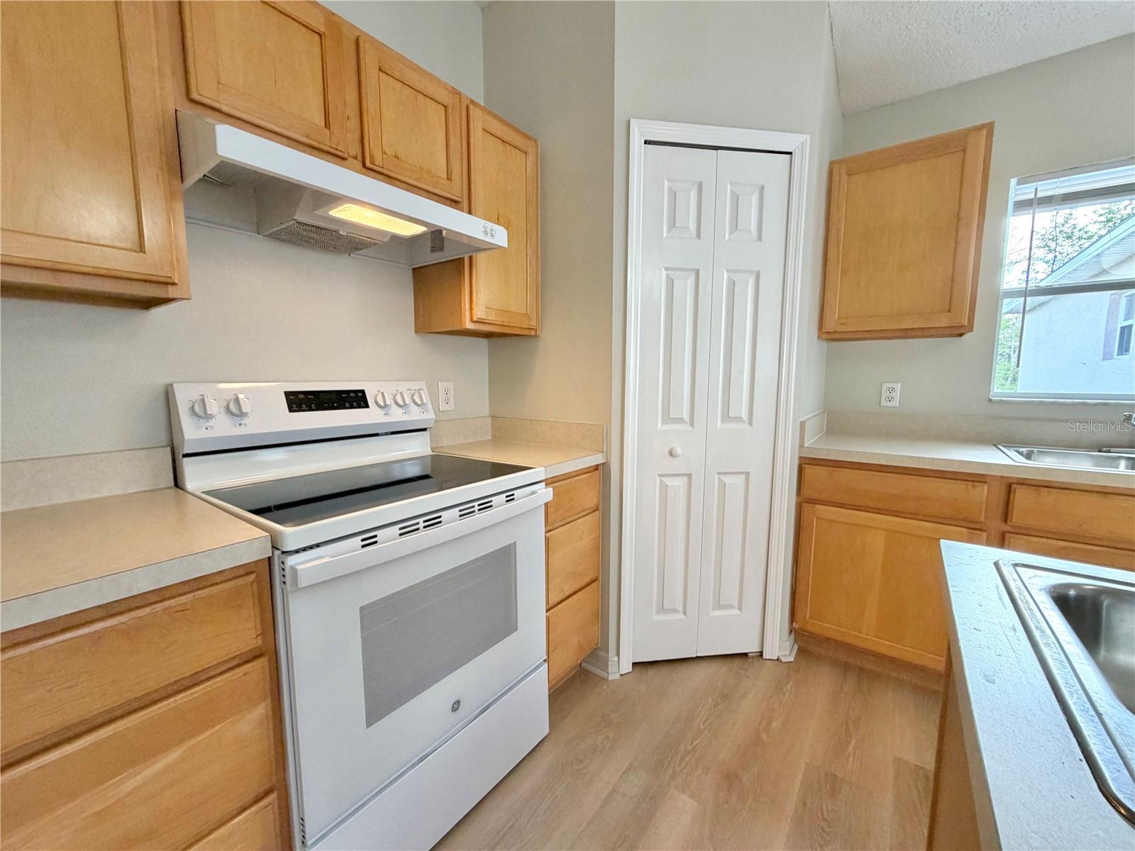 Image 20 of 50 For 12052 Villa Road