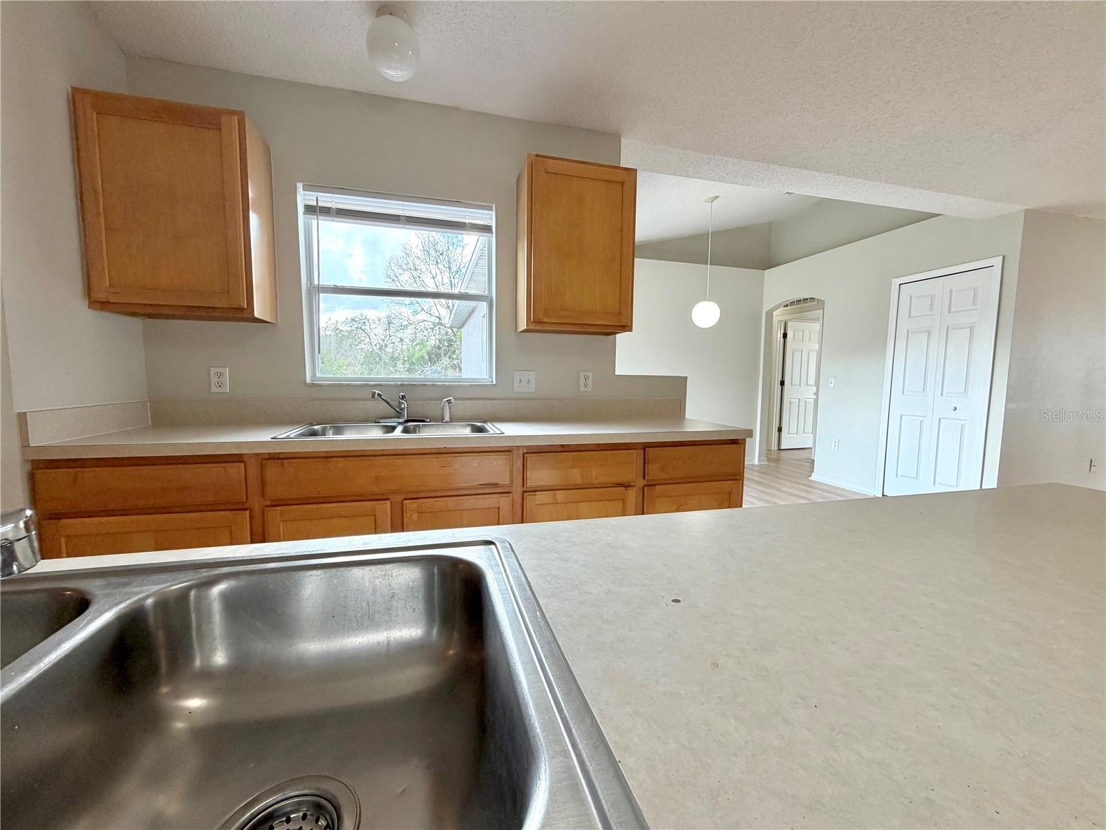 Image 21 of 50 For 12052 Villa Road