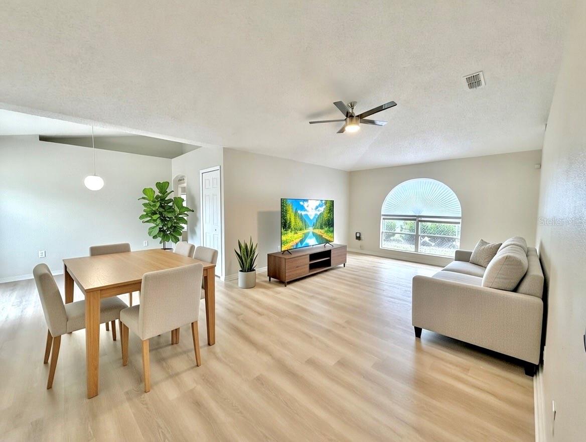 Image 3 of 50 For 12052 Villa Road