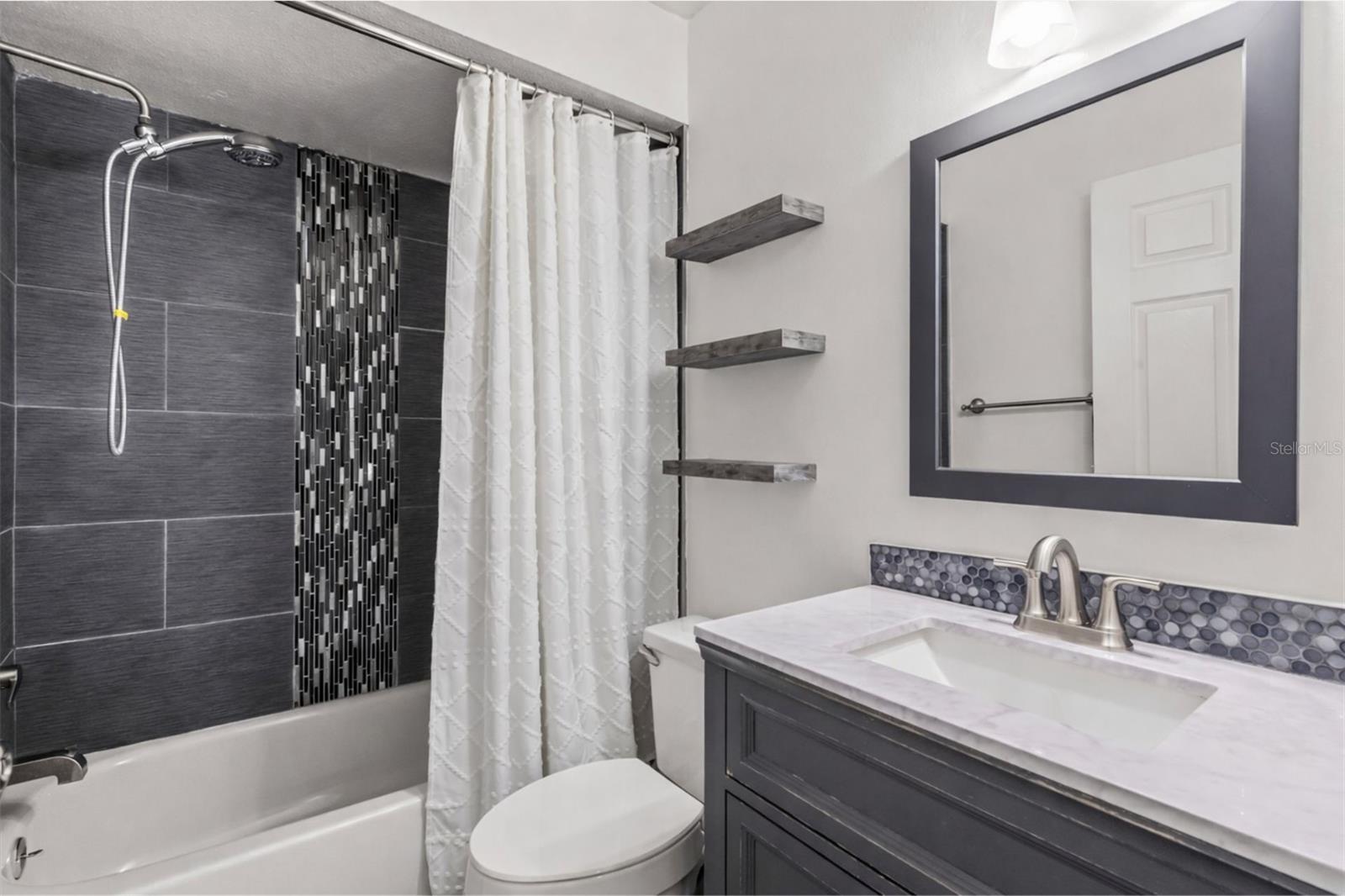 Image 11 of 16 For 6922 Doehring Drive