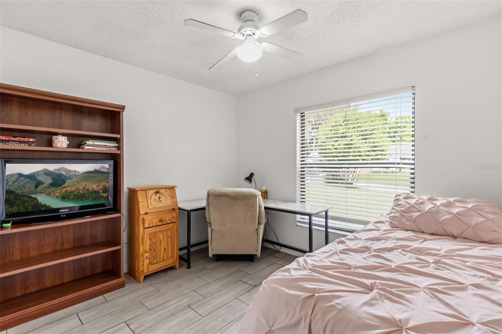 Image 12 of 16 For 6922 Doehring Drive