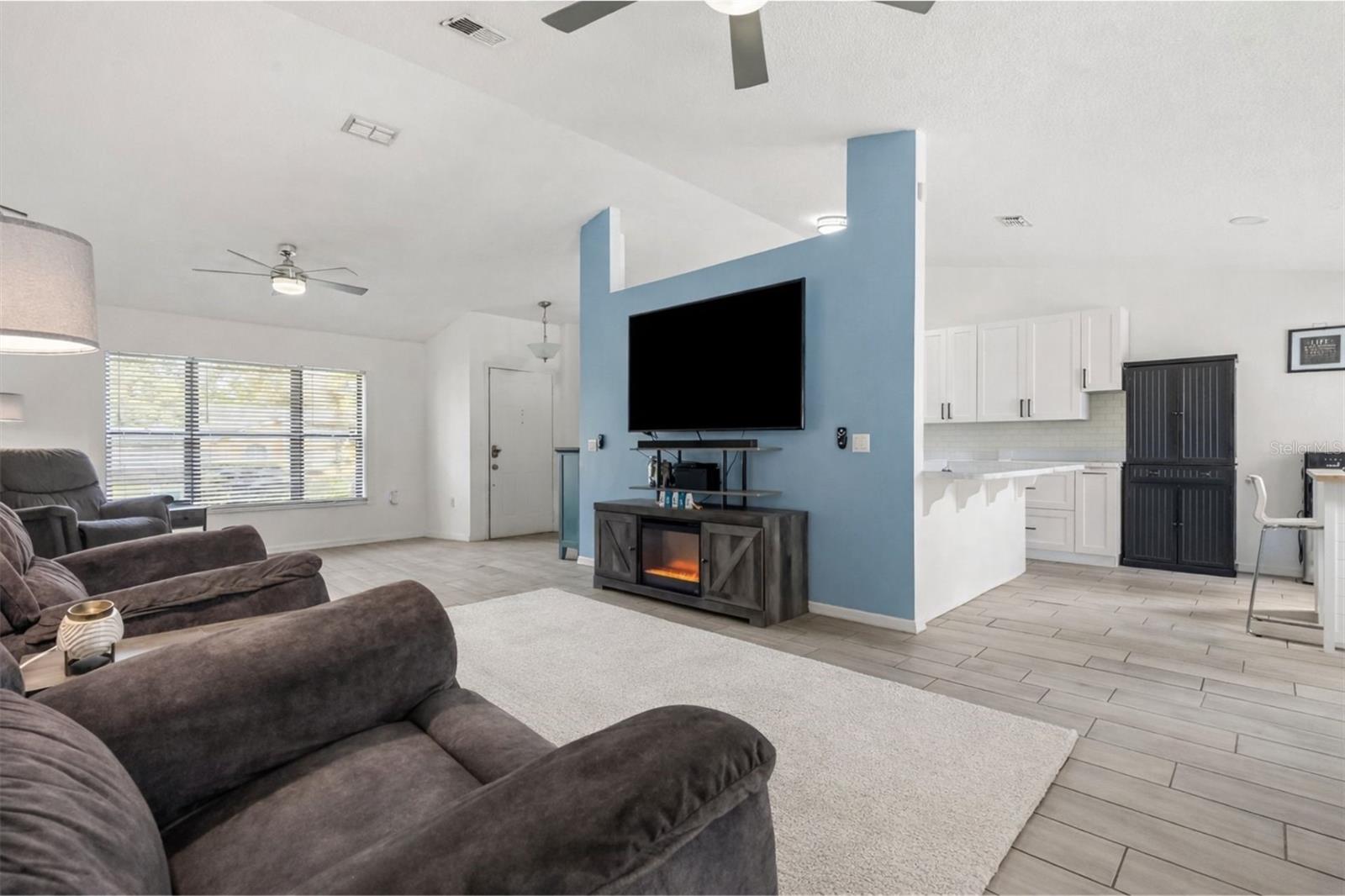 Image 2 of 16 For 6922 Doehring Drive