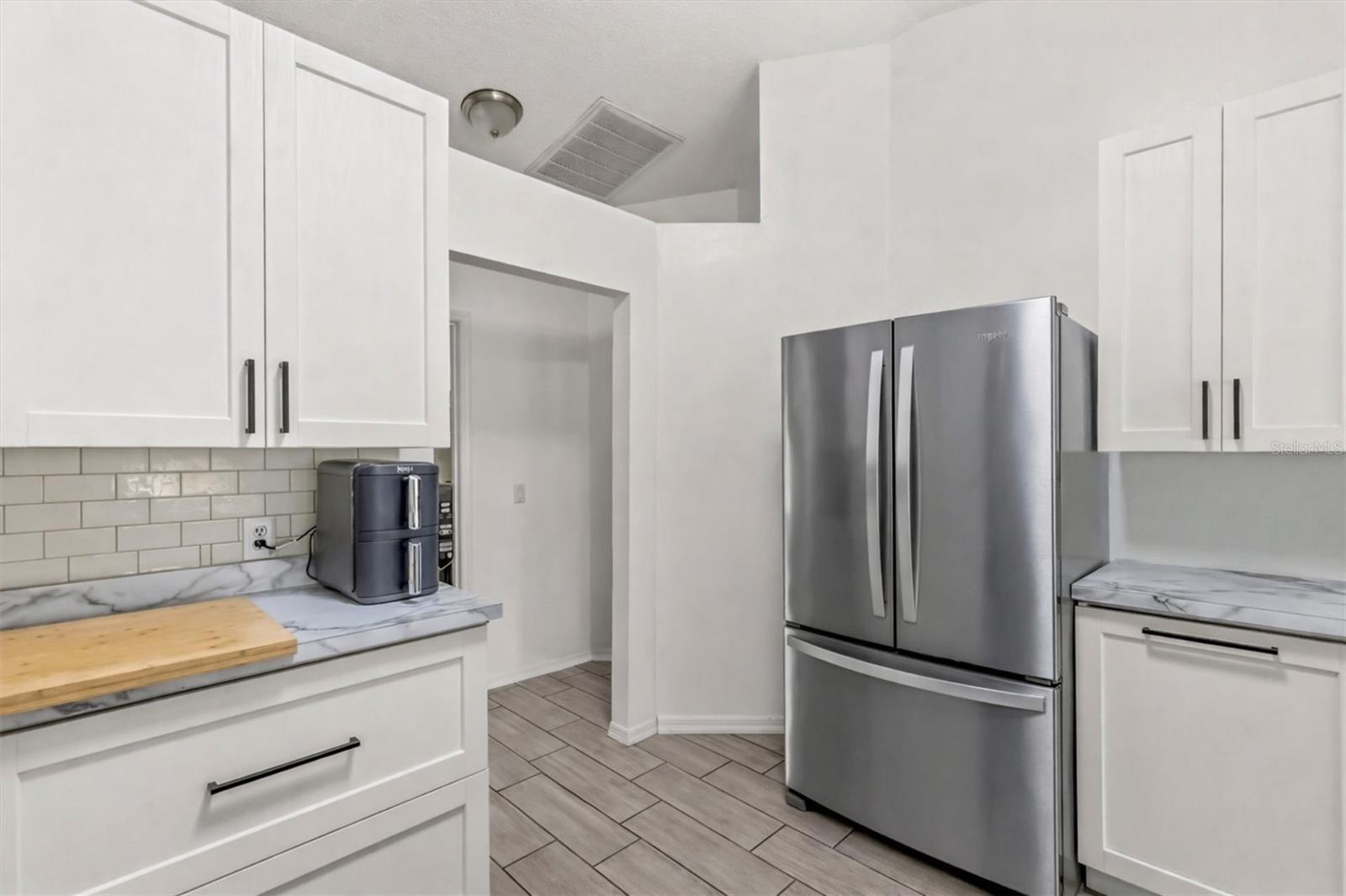 Image 5 of 16 For 6922 Doehring Drive