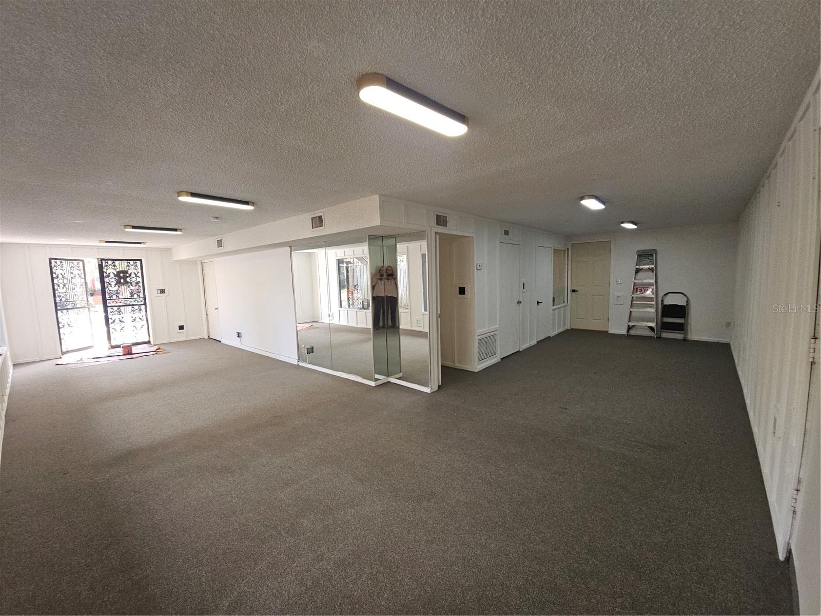 Image 6 of 6 For 529 Fern Creek Avenue