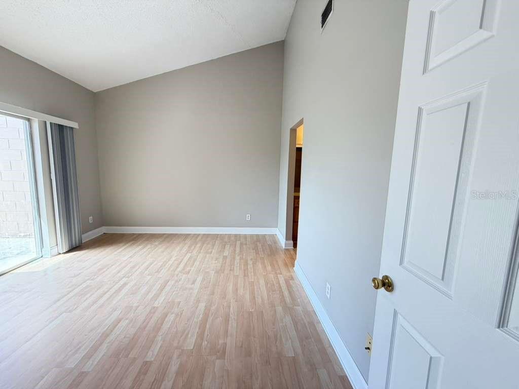 Image 10 of 24 For 118 Dahlia Village Circle 79