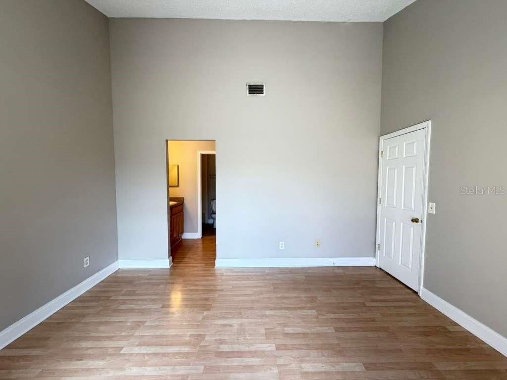 Image 12 of 24 For 118 Dahlia Village Circle 79