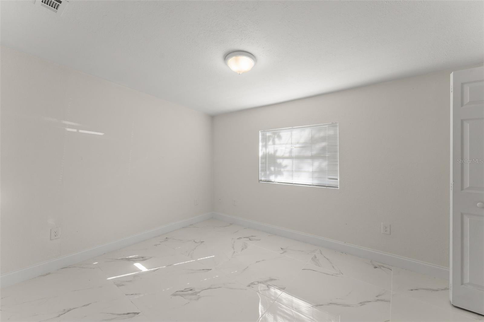 Image 16 of 35 For 2217 Pembrook Drive