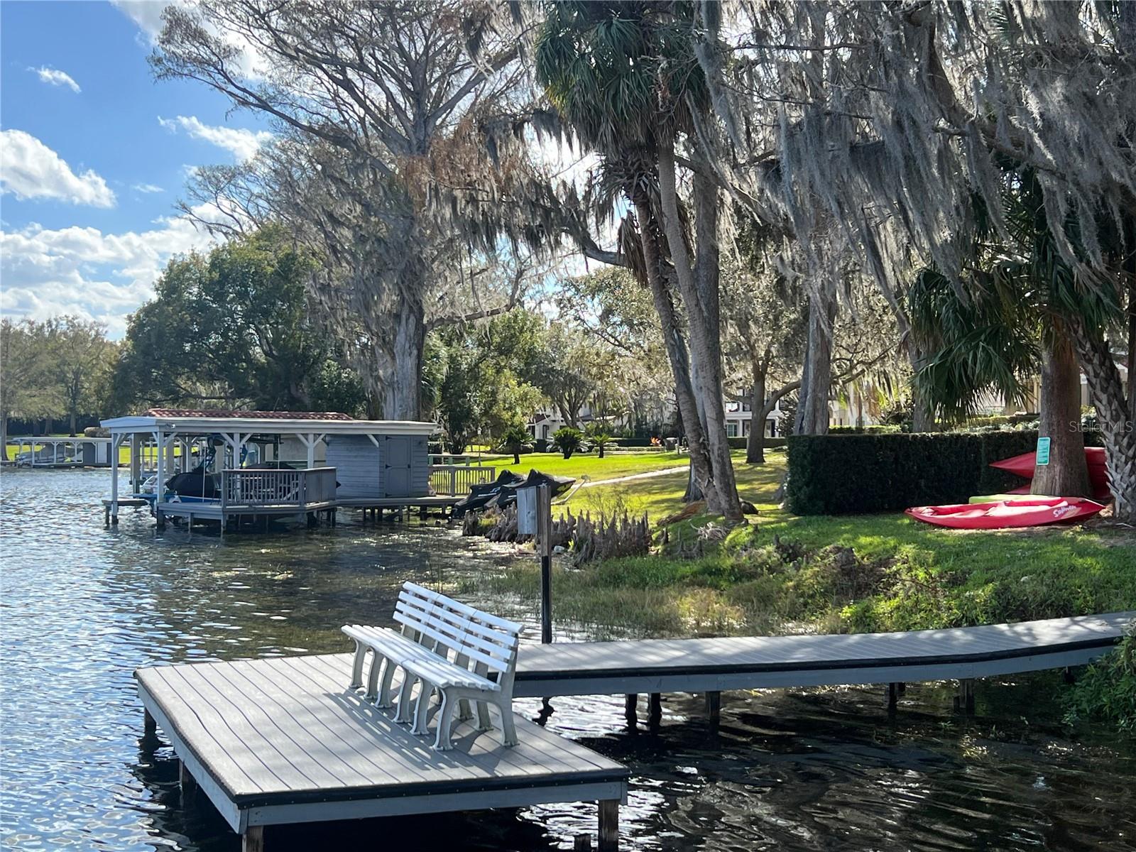 Image 12 of 69 For 318 Vitoria Avenue