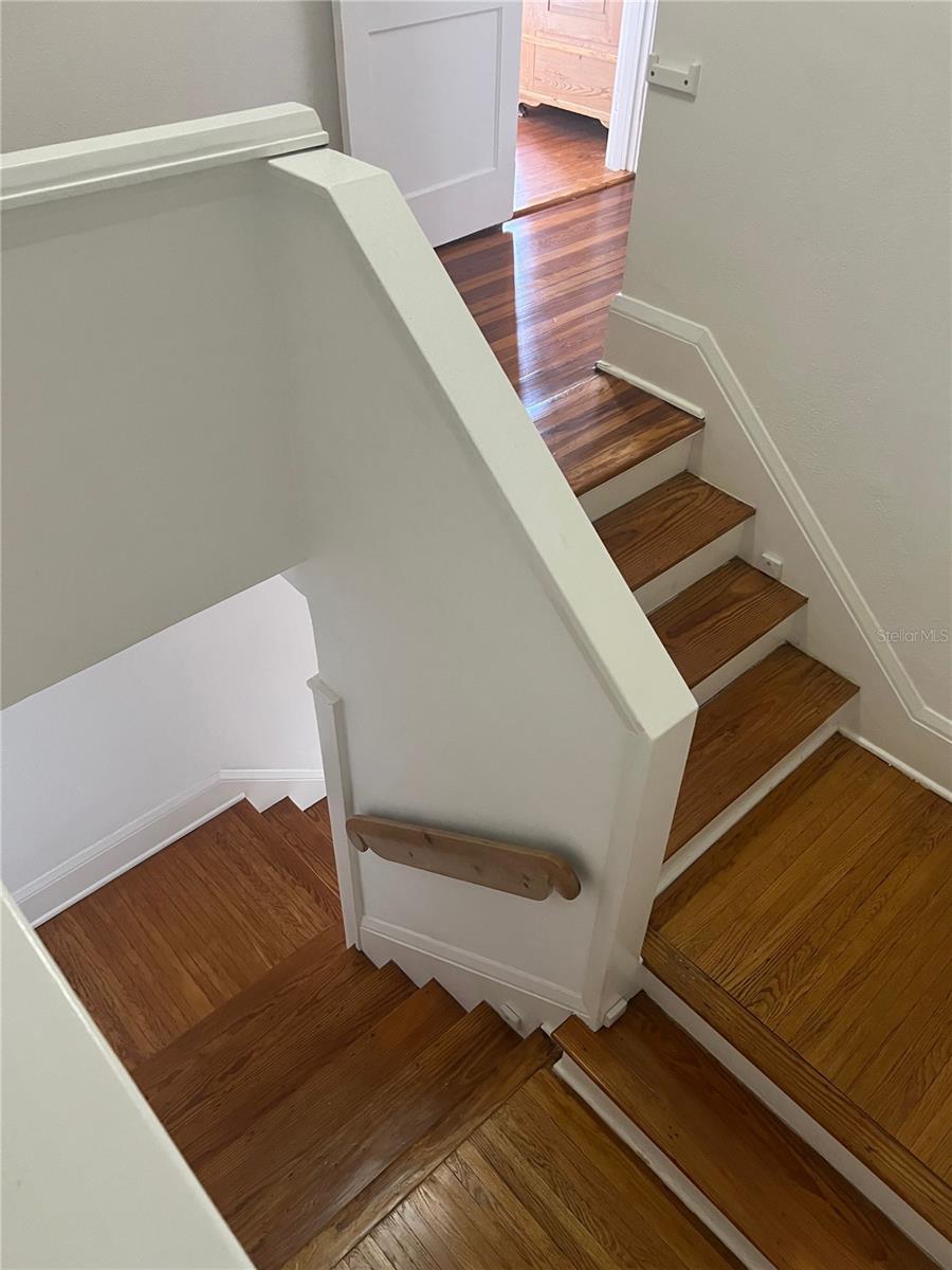 Image 49 of 69 For 318 Vitoria Avenue