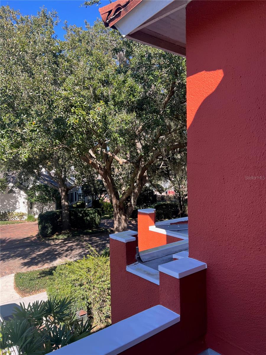 Image 54 of 69 For 318 Vitoria Avenue