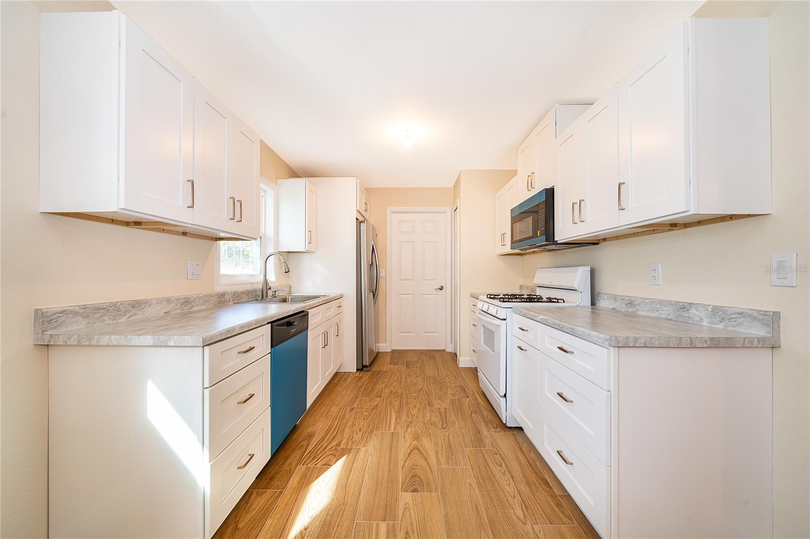 Image 10 of 28 For 141 Alhambra Avenue