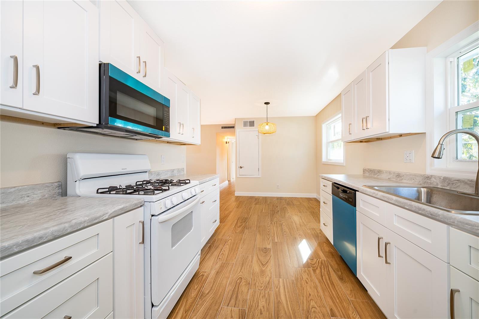 Image 12 of 28 For 141 Alhambra Avenue