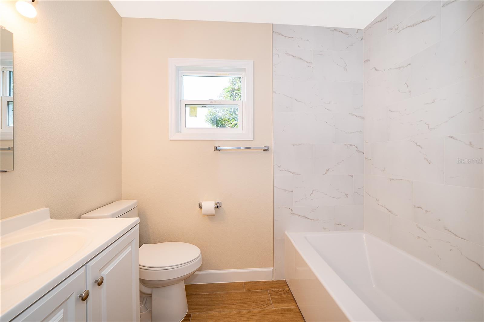 Image 14 of 28 For 141 Alhambra Avenue