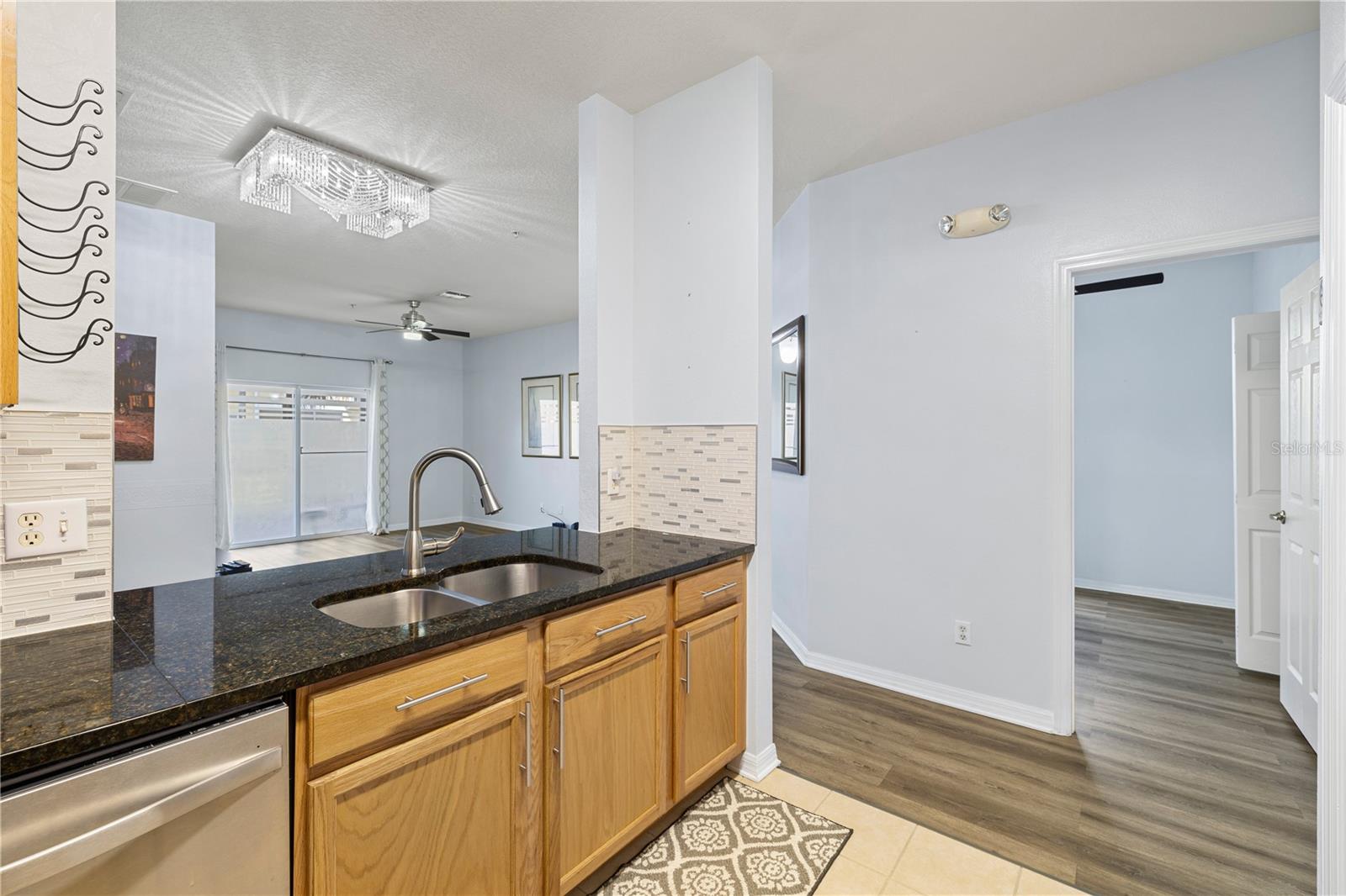 Image 21 of 46 For 7519 Bliss Way 7519