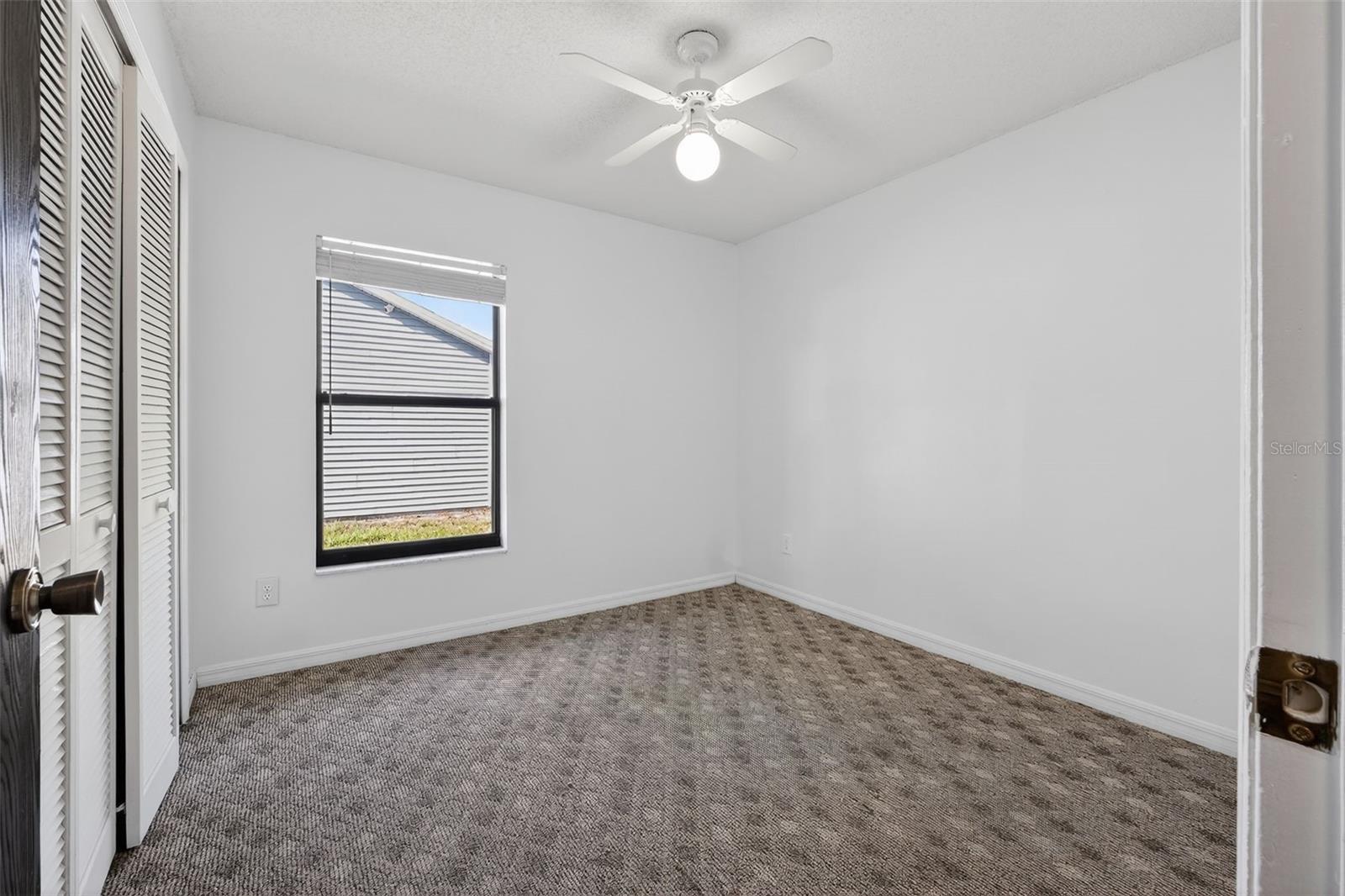 Image 18 of 46 For 10464 Bridlewood Avenue