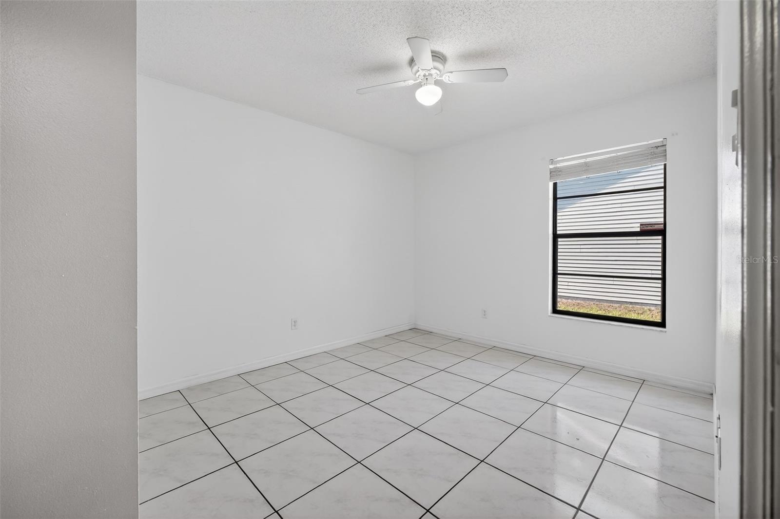 Image 20 of 46 For 10464 Bridlewood Avenue