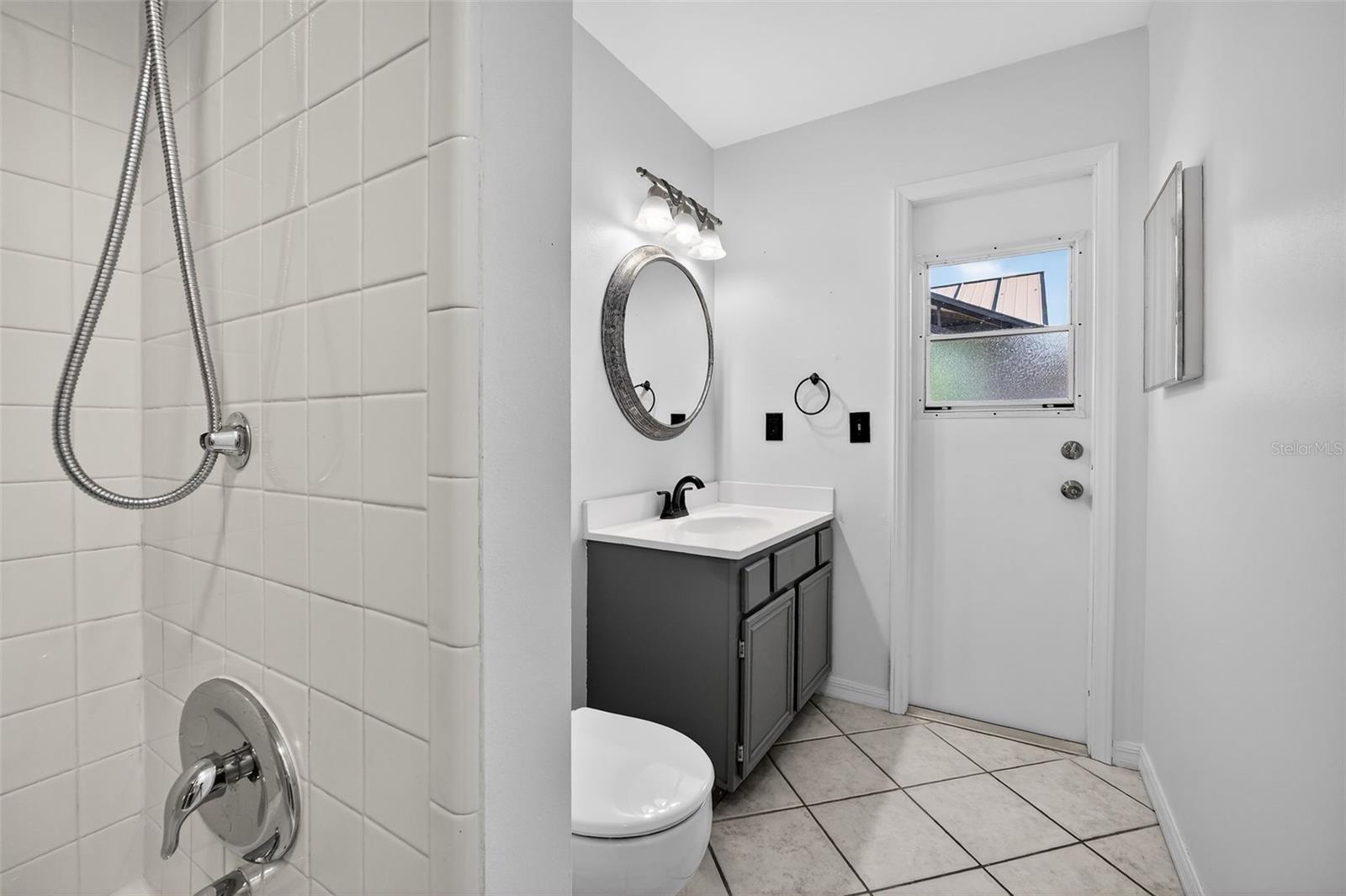 Image 22 of 46 For 10464 Bridlewood Avenue