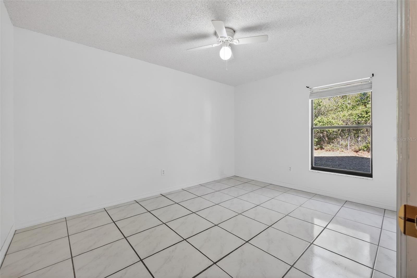 Image 25 of 46 For 10464 Bridlewood Avenue