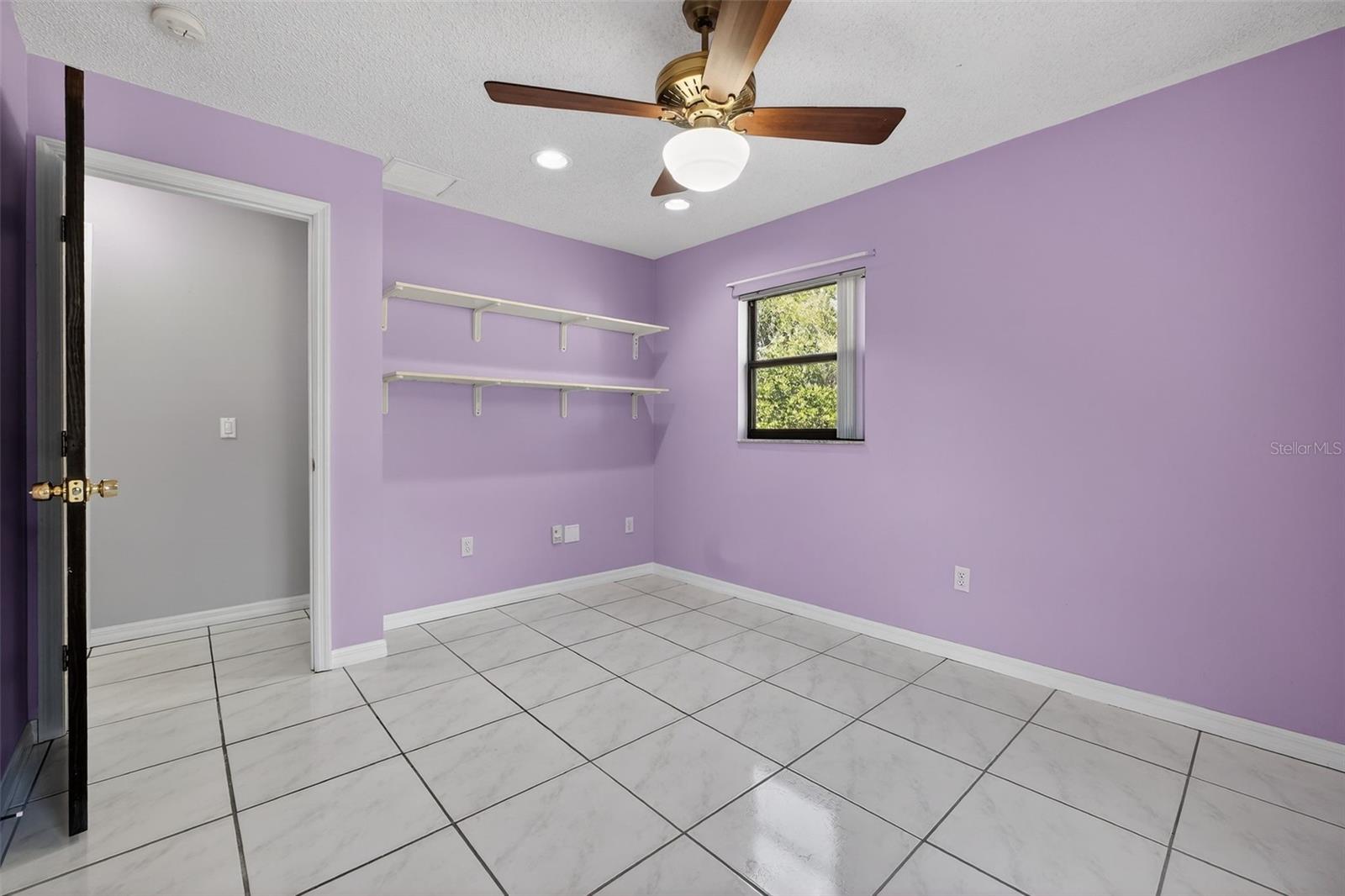 Image 27 of 46 For 10464 Bridlewood Avenue