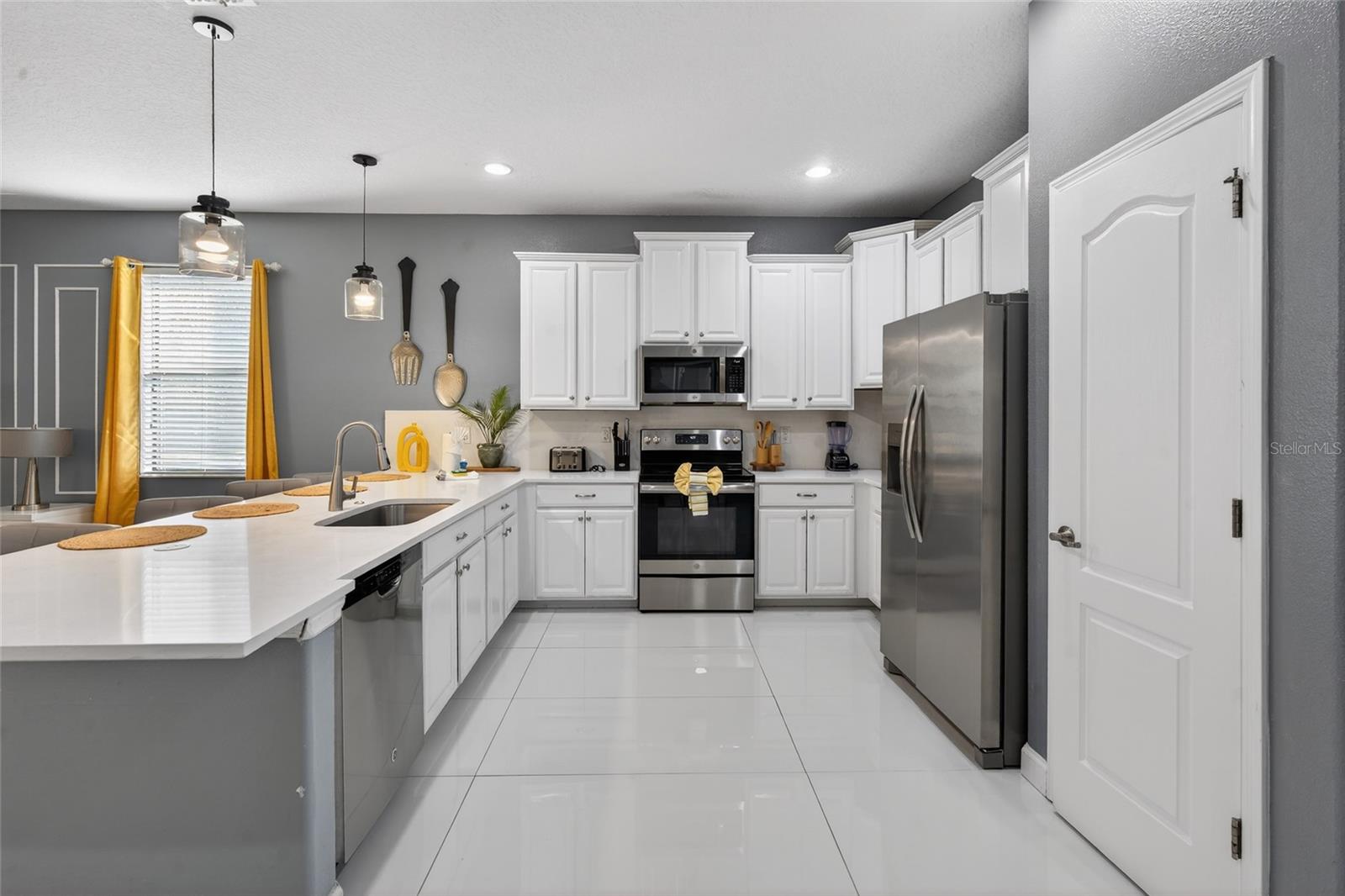 Image 14 of 55 For 1433 Wexford Way