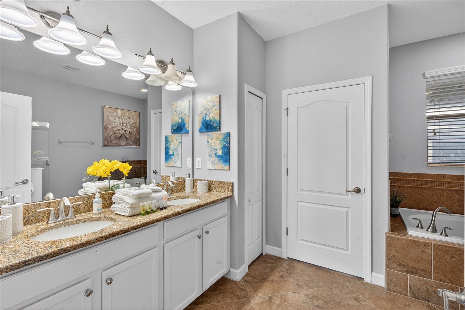 Image 24 of 55 For 1433 Wexford Way