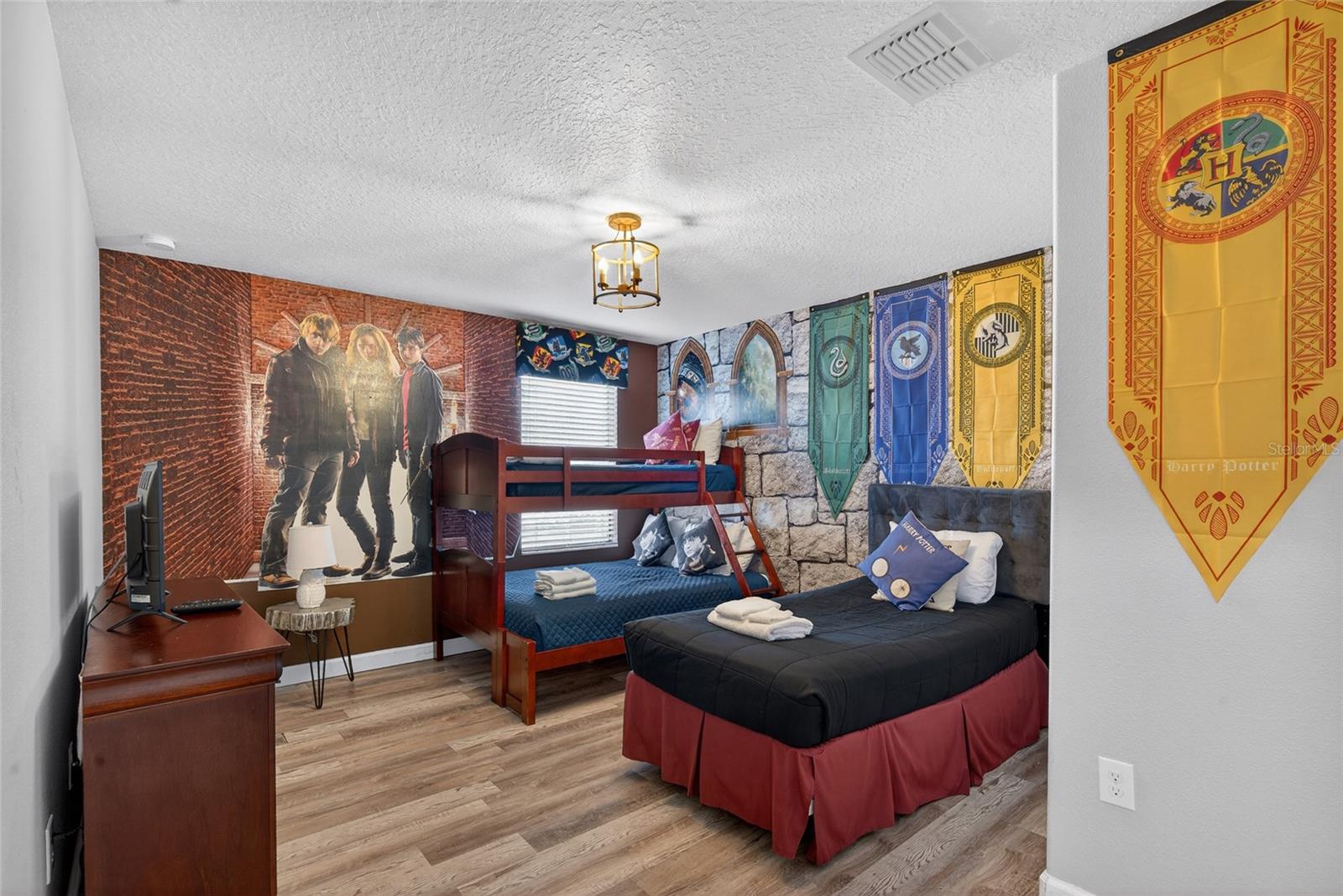 Image 33 of 55 For 1433 Wexford Way