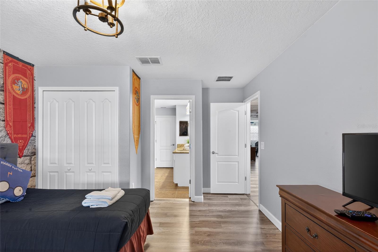 Image 34 of 55 For 1433 Wexford Way