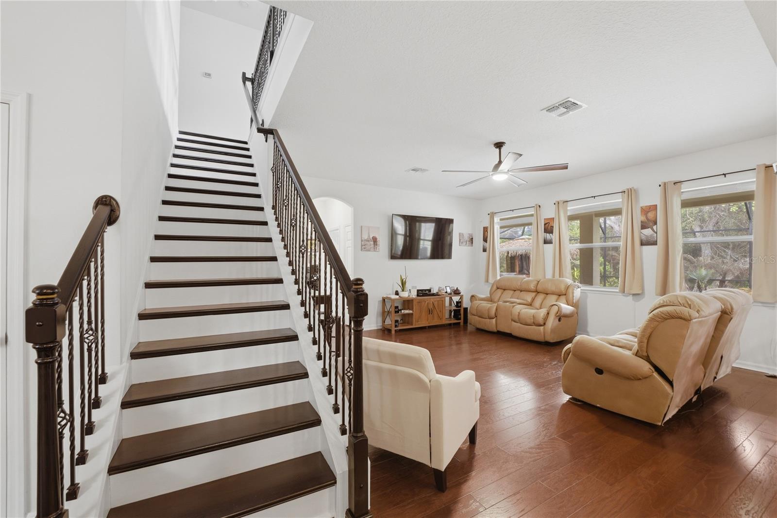 Image 21 of 48 For 3129 Pinenut Drive