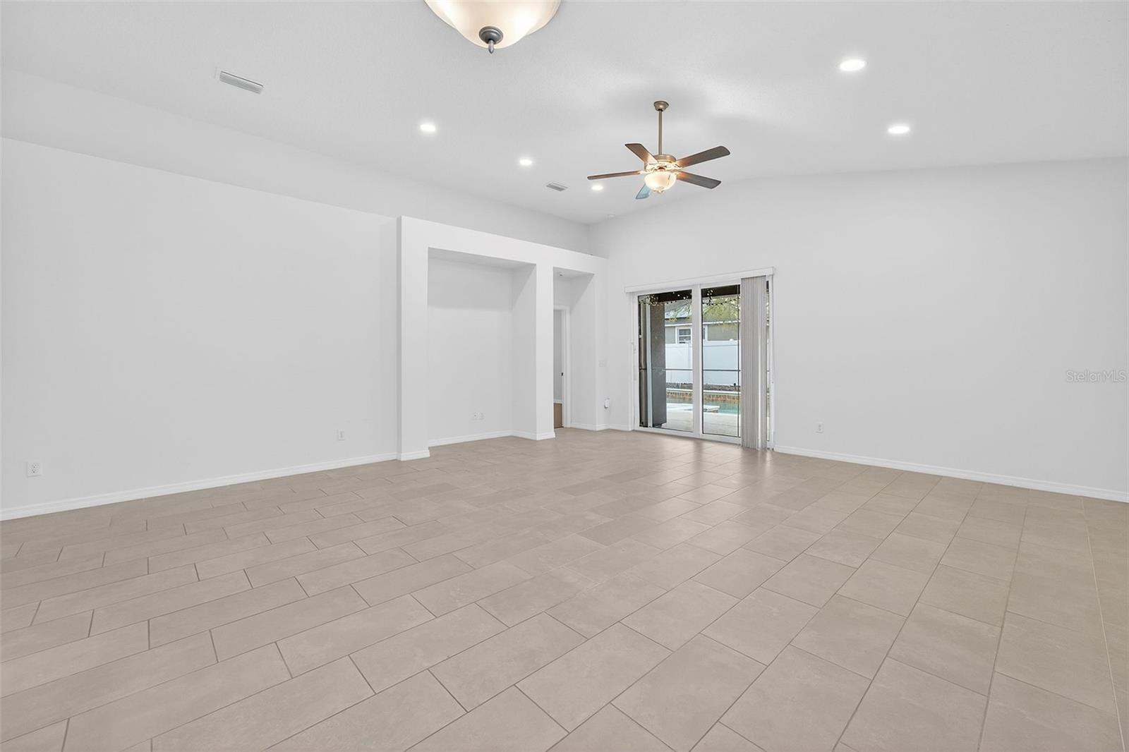 Image 15 of 37 For 3043 Lake Jean Drive