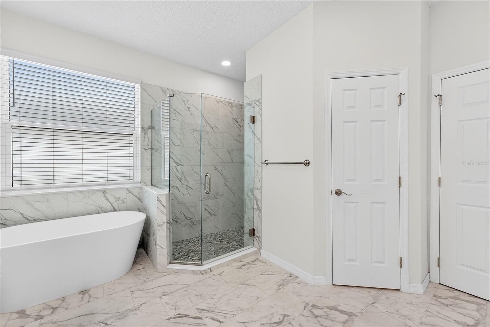 Image 20 of 37 For 3043 Lake Jean Drive