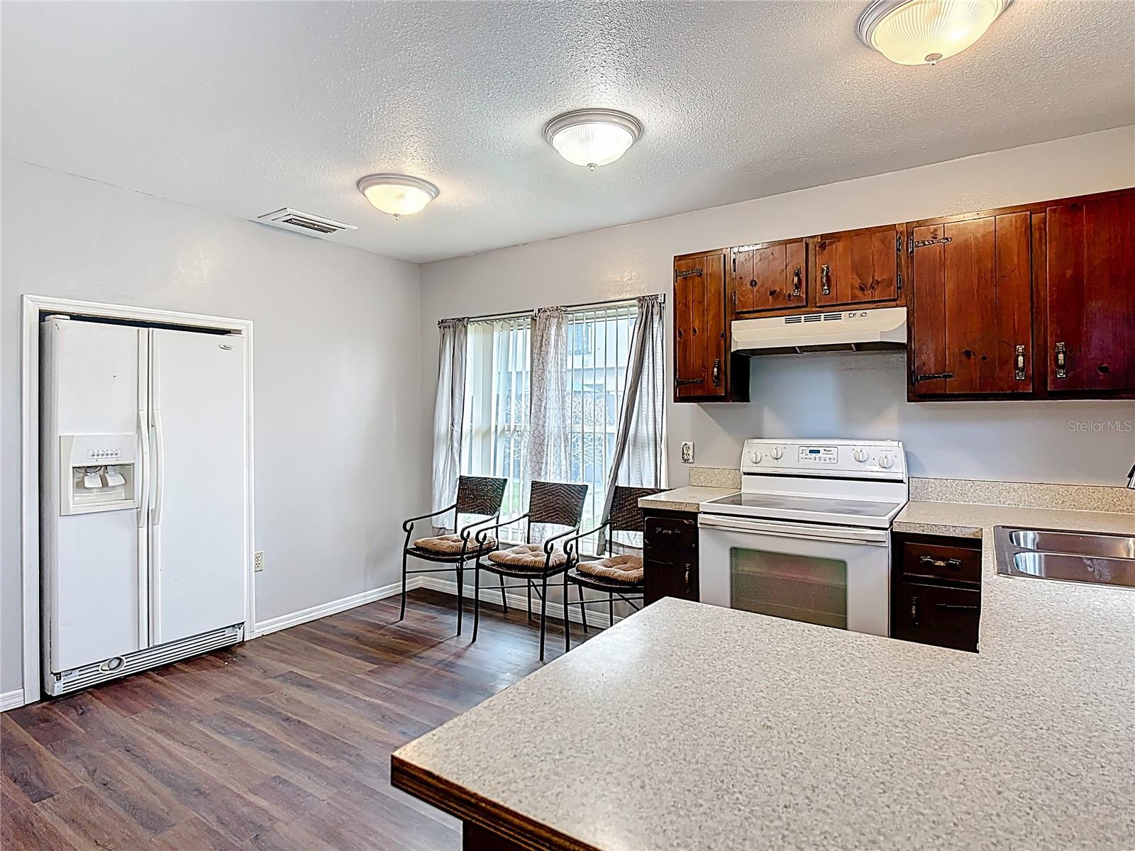 Image 11 of 23 For 571 Hunter Circle