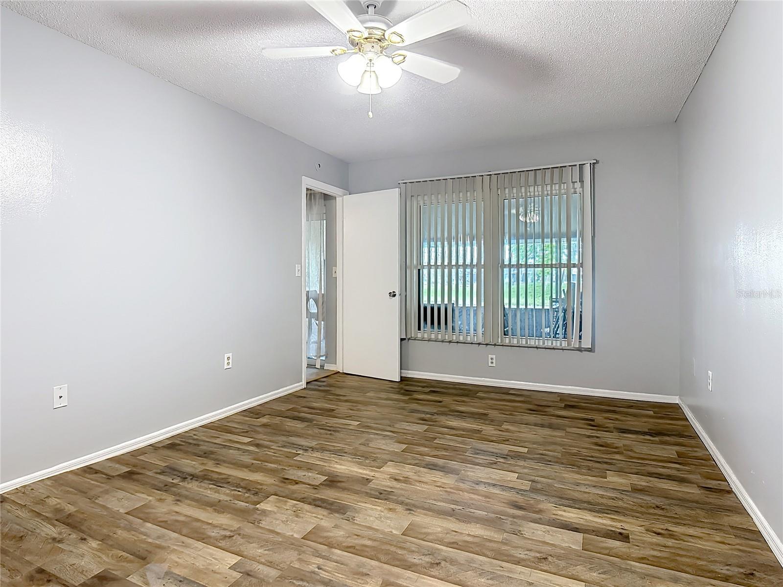 Image 16 of 23 For 571 Hunter Circle