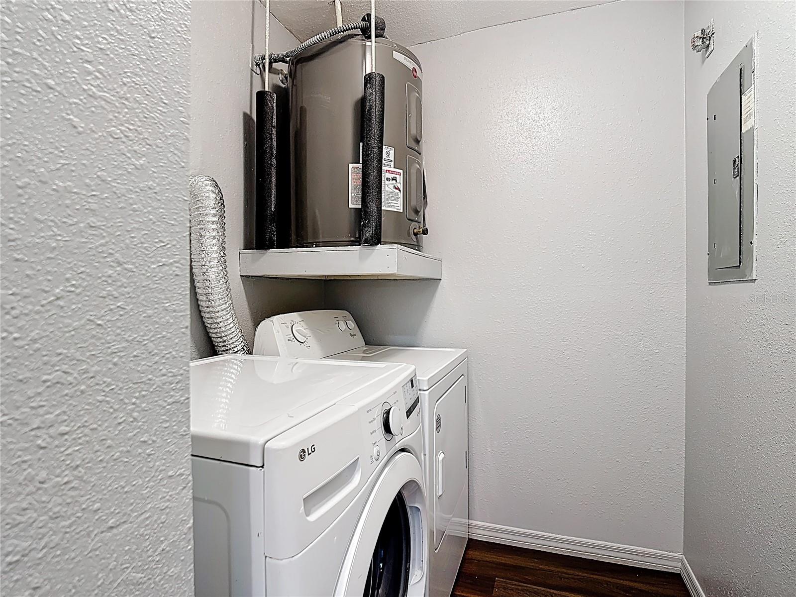 Image 21 of 23 For 571 Hunter Circle