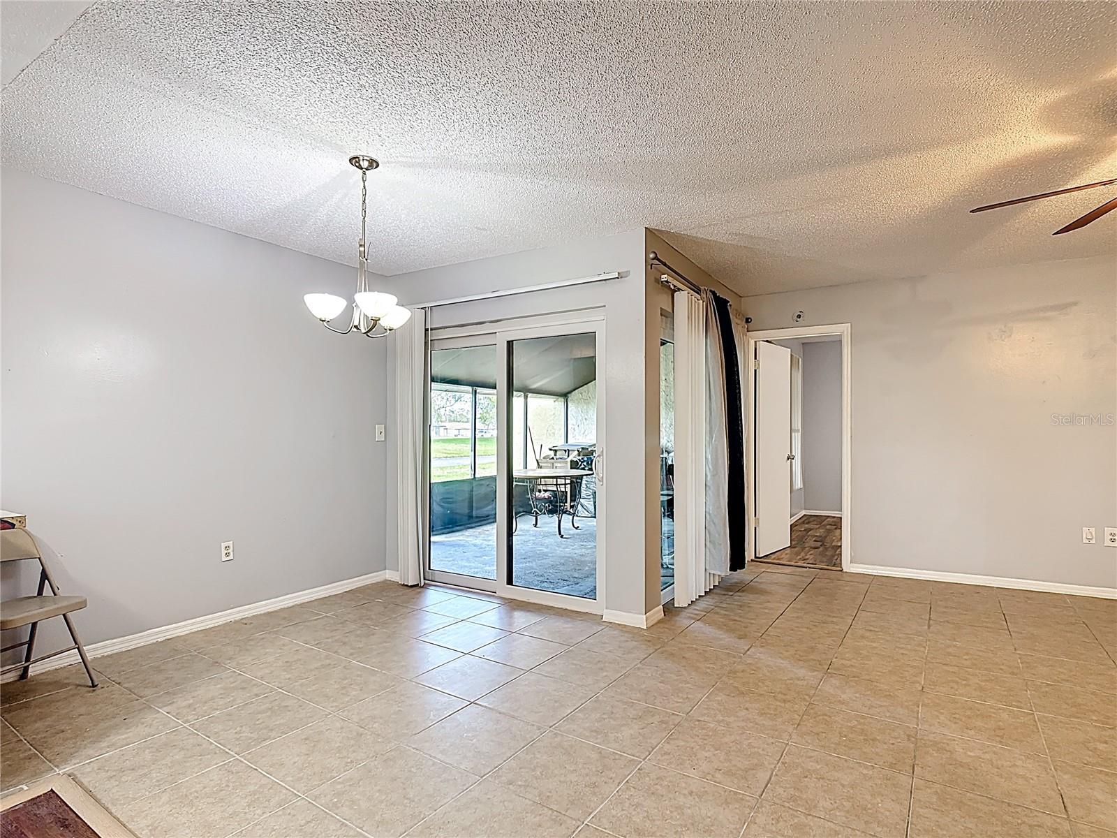 Image 9 of 23 For 571 Hunter Circle