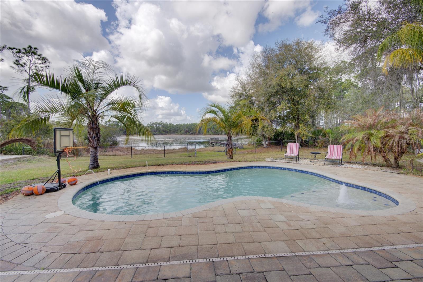 Image 38 of 54 For 290 Mitnik Drive