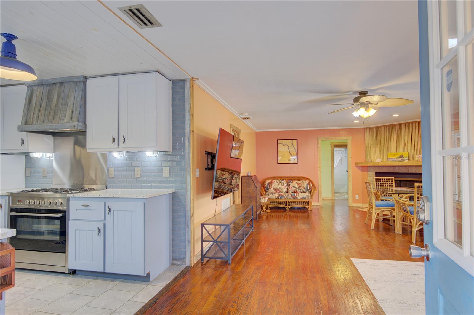 Image 7 of 54 For 290 Mitnik Drive