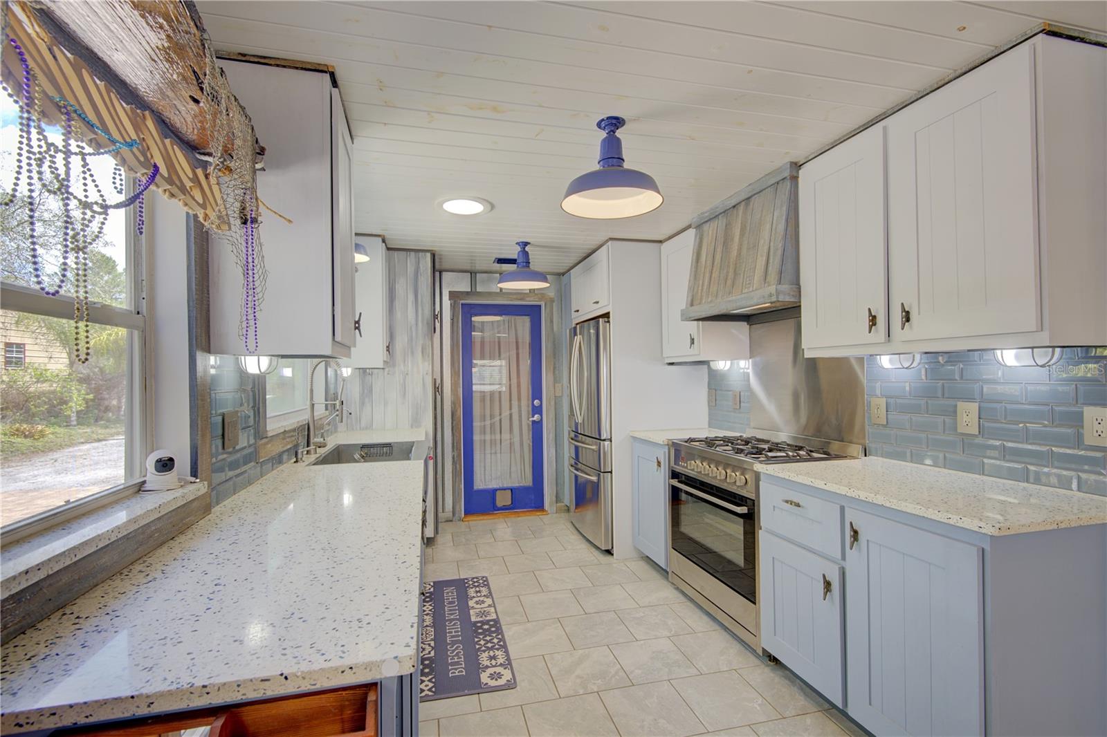 Image 9 of 54 For 290 Mitnik Drive