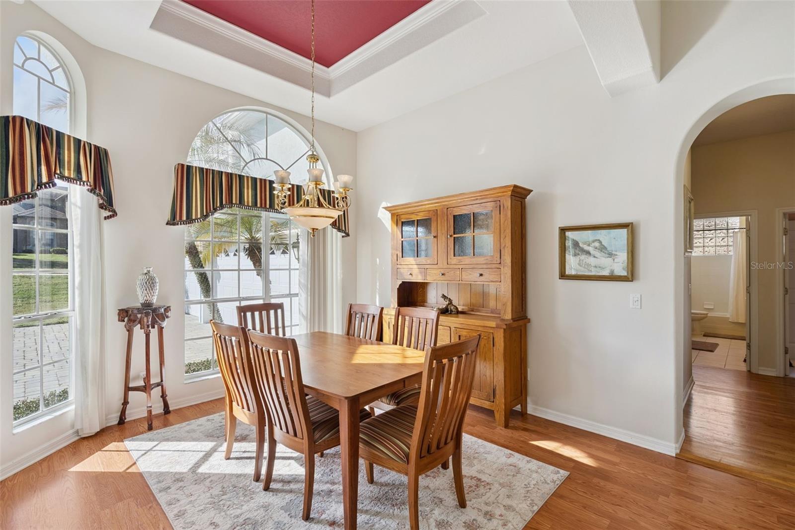 Image 10 of 62 For 407 Majestic Oak Drive