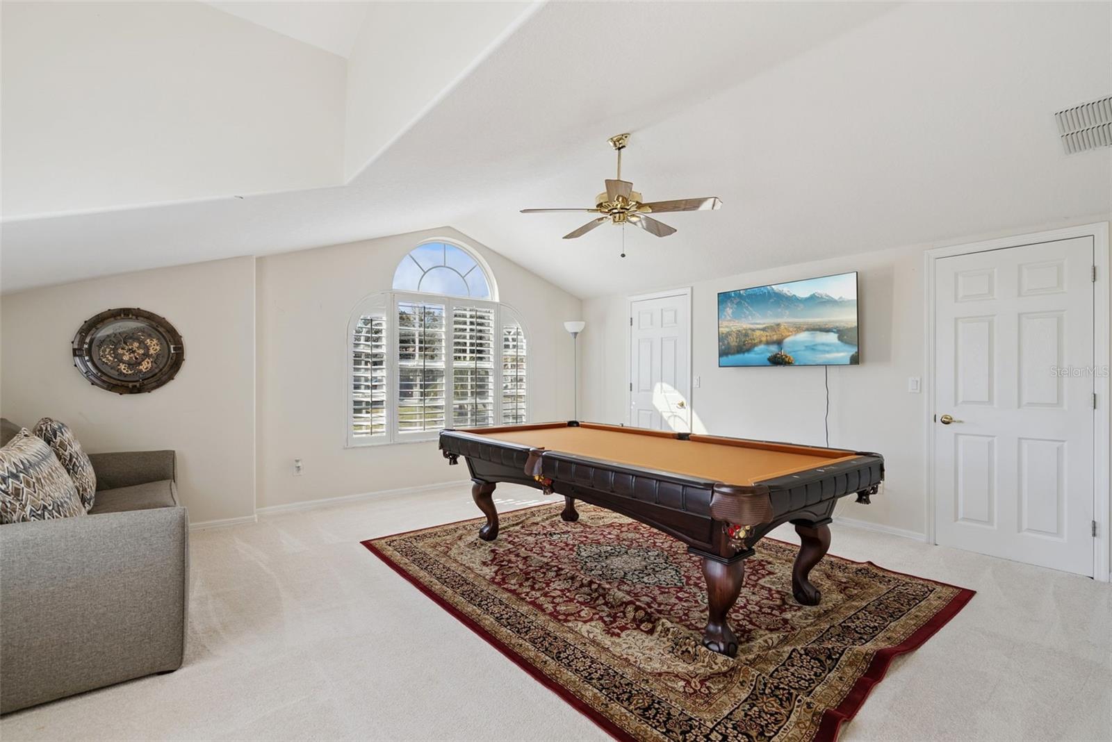 Image 28 of 62 For 407 Majestic Oak Drive