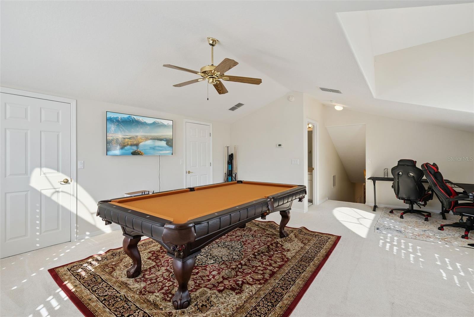 Image 29 of 62 For 407 Majestic Oak Drive